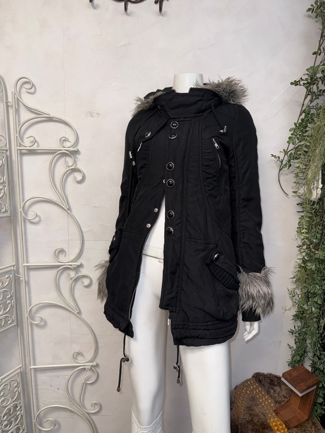Maison Gilfy black fur two ways hood jk 상품이미지5