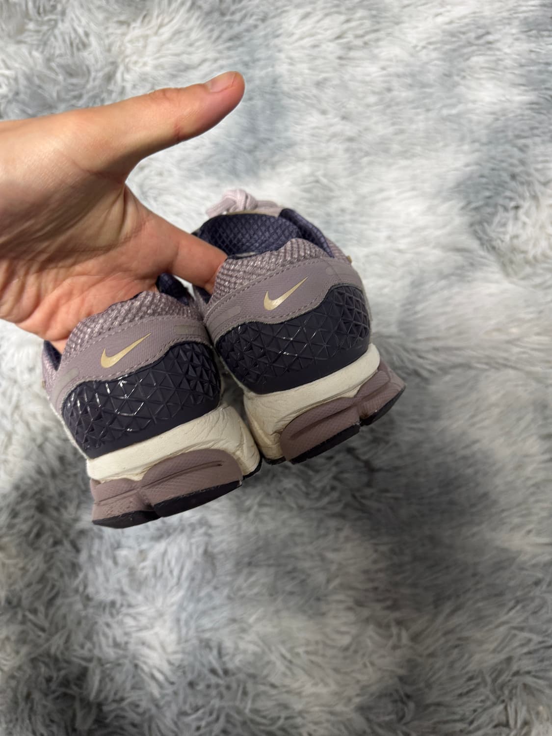 나이키 줌보메로5 바이올렛240mm 상품이미지3