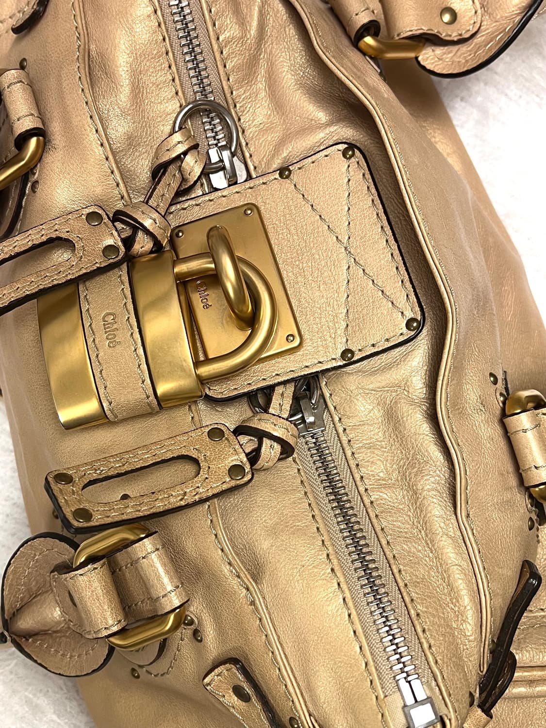 Chloe 끌로에 패딩턴 샴페인골드 레더 아카이브 자물쇠 토트백 상품이미지8