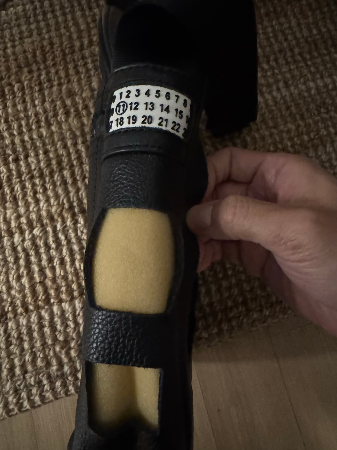 마르지엘라 데코르티케 크로스백 상품이미지2