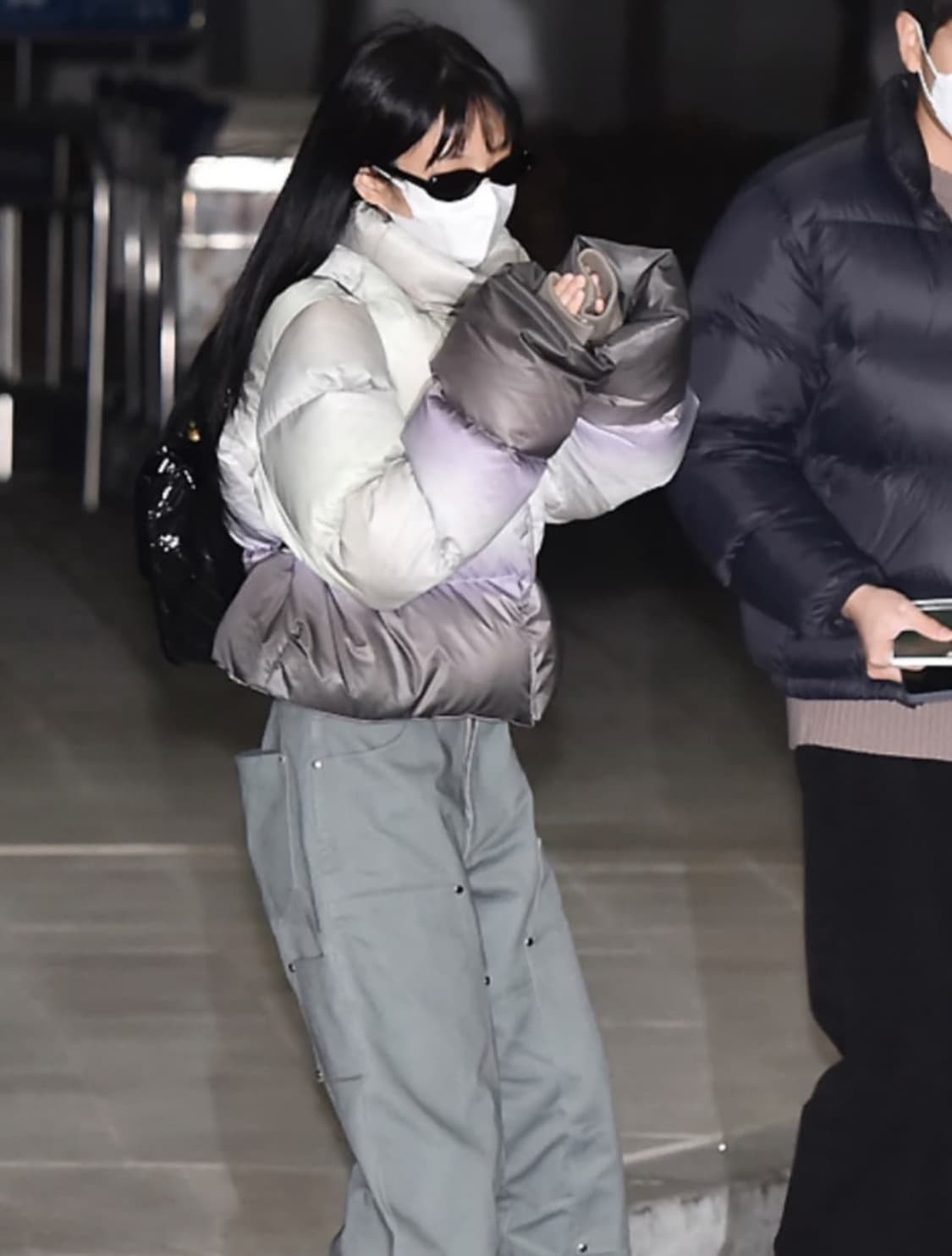 더오픈프로덕트 그라데이션 쇼트 푸퍼 패딩 (제니 패딩) 상품이미지1