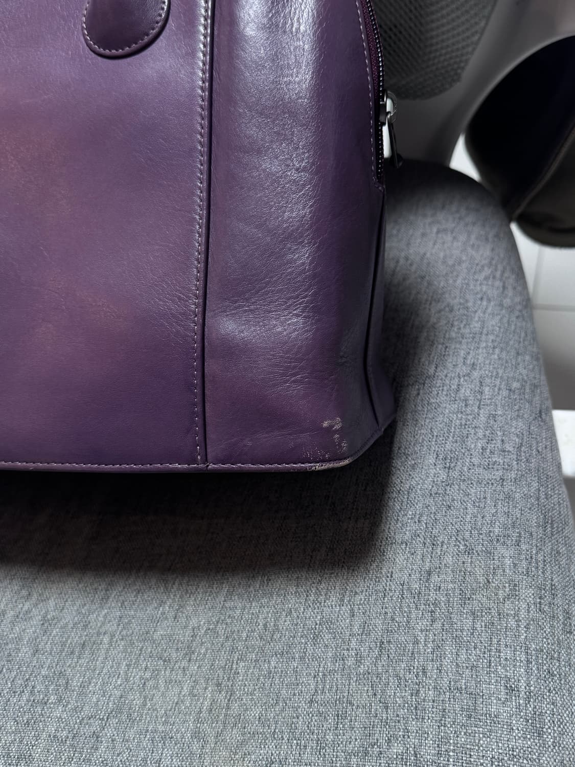 이세이미야케 가죽 토트백 퍼플 상품이미지4