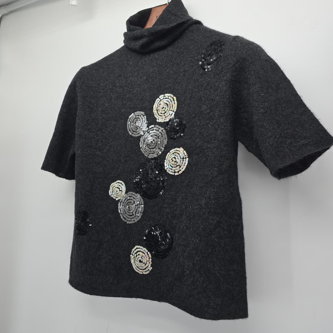 이탈리아 캐시미어100 터틀넥 스팽글 니트 상품이미지6