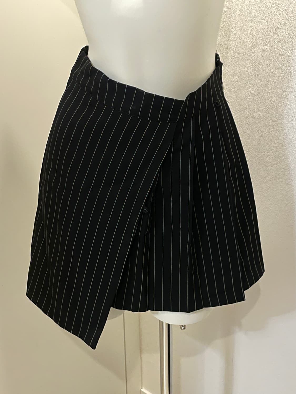 검정색 스트라이프 미니스커트 지뢰계 홍대 eun 하라주쿠 빈티지 갸루 상품이미지1