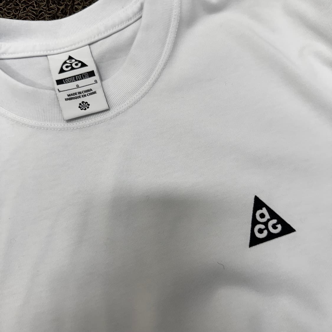 NIKE ACG 나이키 반팔티셔츠 화이트 L 상품이미지4