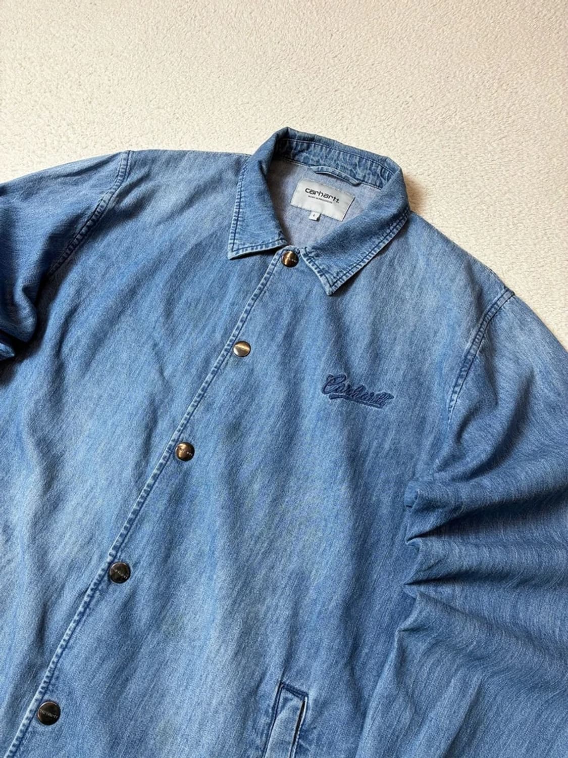 칼하트WIP 자수 로고 데님 코치 자켓 PN8023 상품이미지2