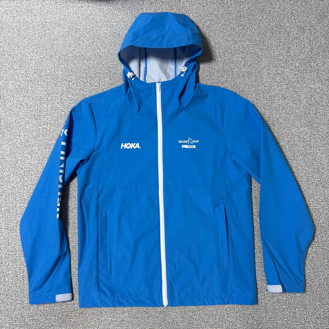 Hoka 호카 트레일러닝 UTMB 피니셔 바람막이 상품이미지1