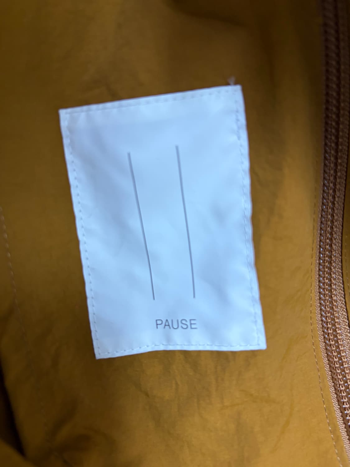 데상트 포즈 블랑 바람막이 M 상품이미지5