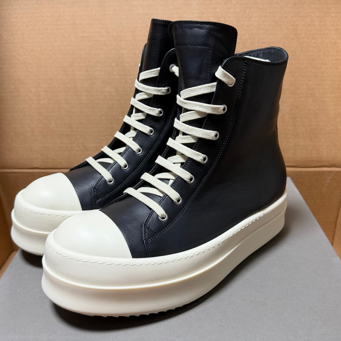 26S/S 릭오웬스 메가 범퍼 하이탑 스니커즈  LCO 911 상품이미지2