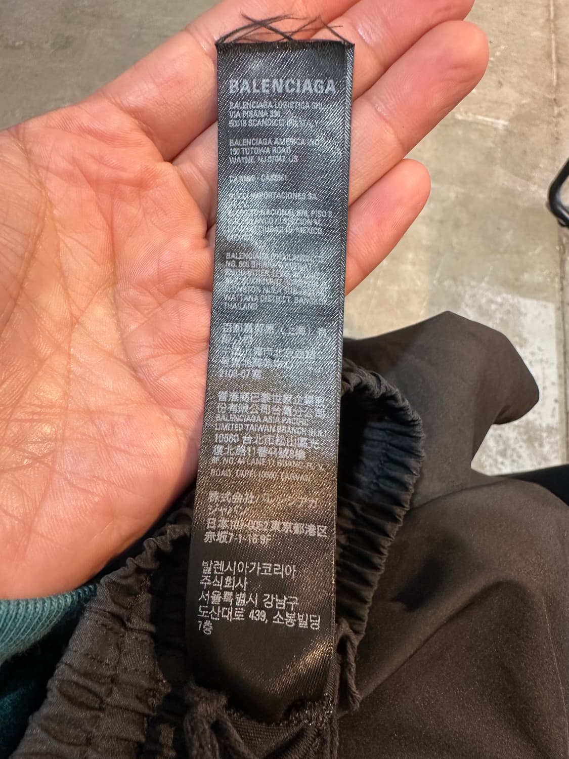 발렌시아가 파리 스윔 쇼츠 블랙 상품이미지6