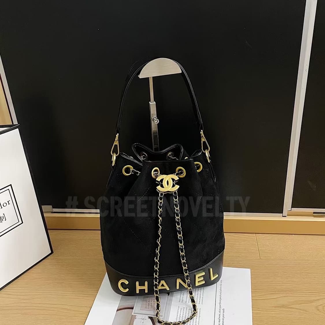 샤넬 투톤 스웨이드 버킷백 무료배송 상품이미지2