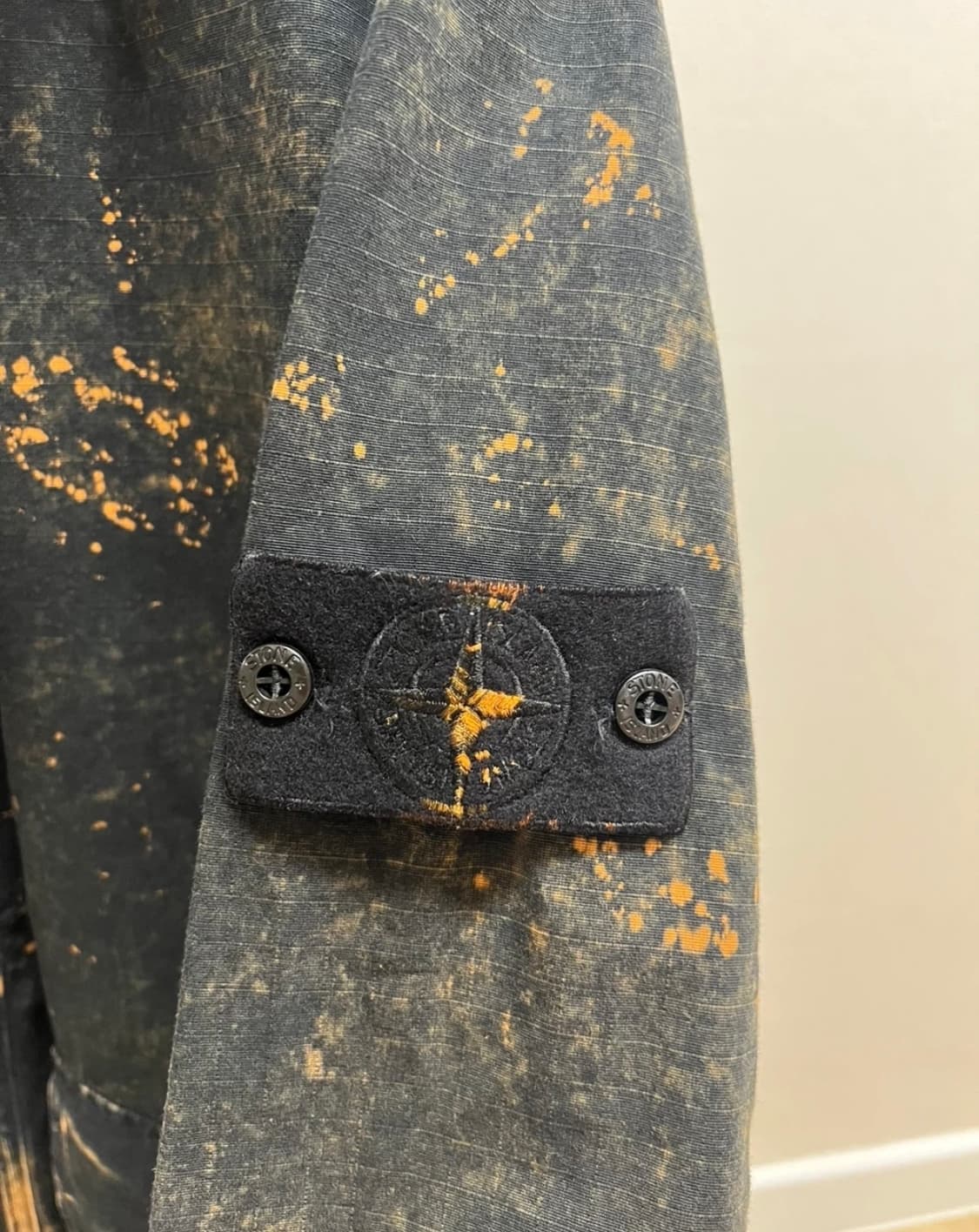 STONE ISLAND 로고 패치 오버셔츠 상품이미지5