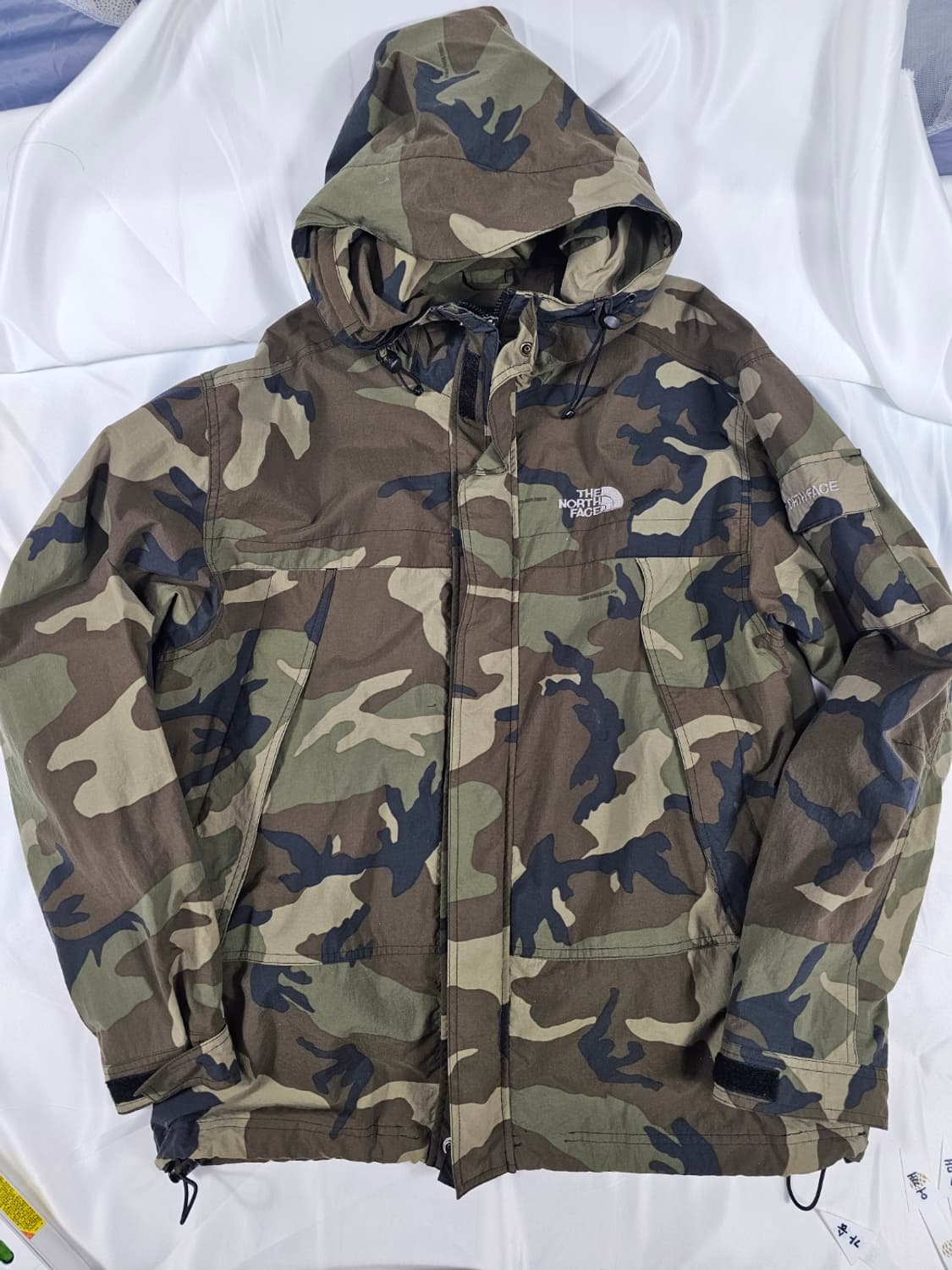 노스페이스카모바람막이 상품이미지1