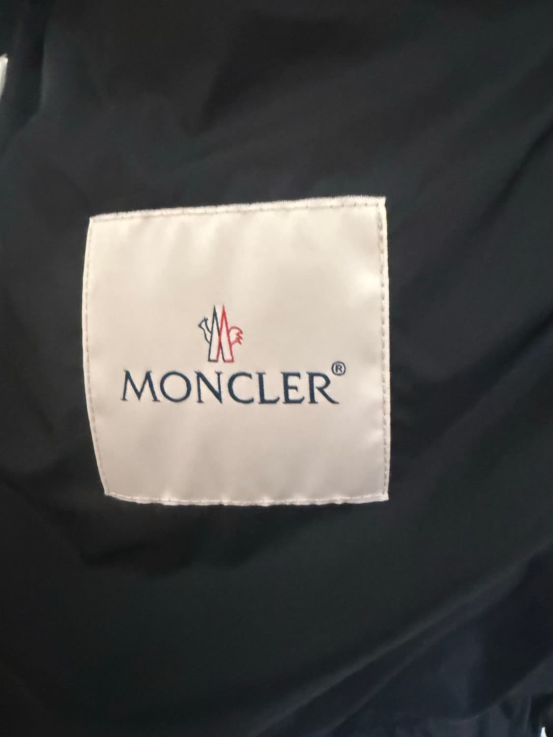 몽클레어 마세리우 후드 바람막이 상품이미지3