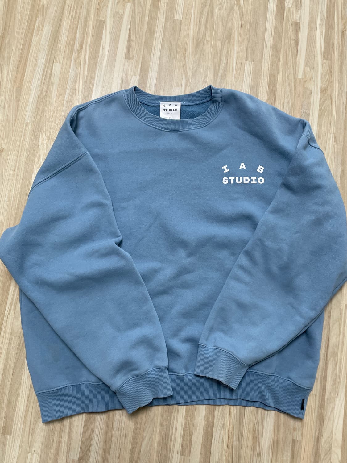 아이앱 스튜디오 맨투맨 xl 상품이미지1