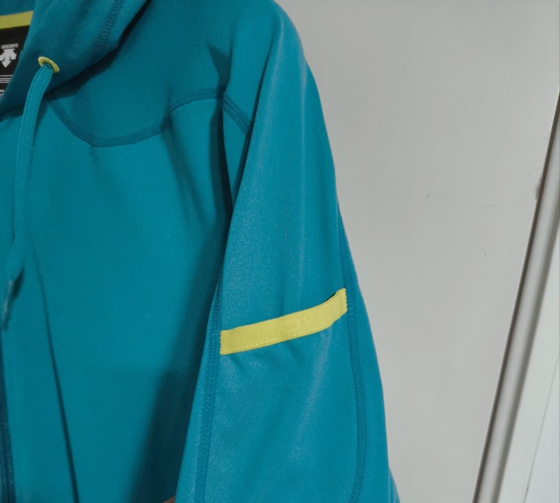 110 데상트 후드 집업 운동복 상품이미지4