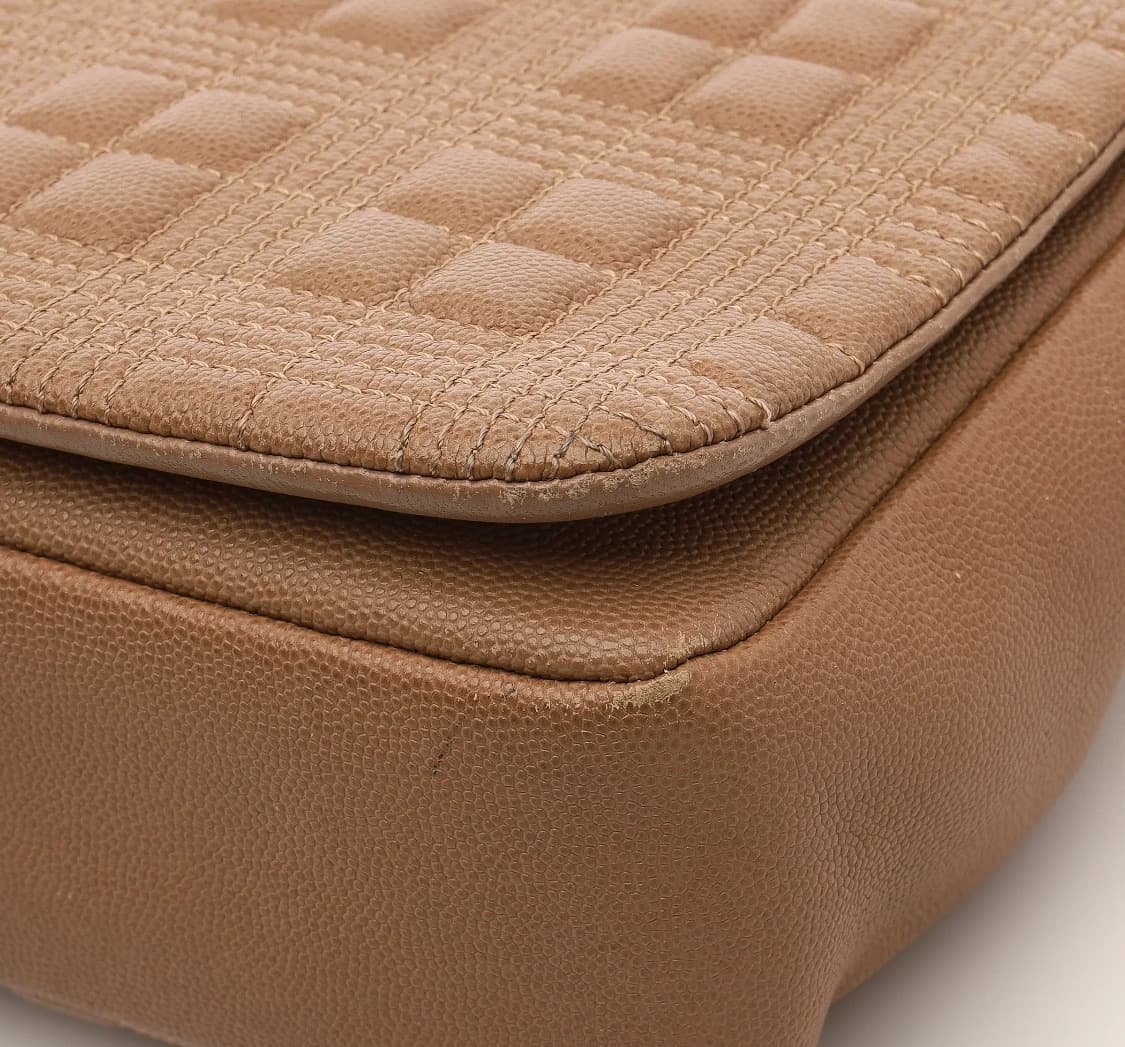 [A급] 버버리 롤라 퀼팅 가죽 숄더백 미디움 브라운 판매합니다!!! 상품이미지6