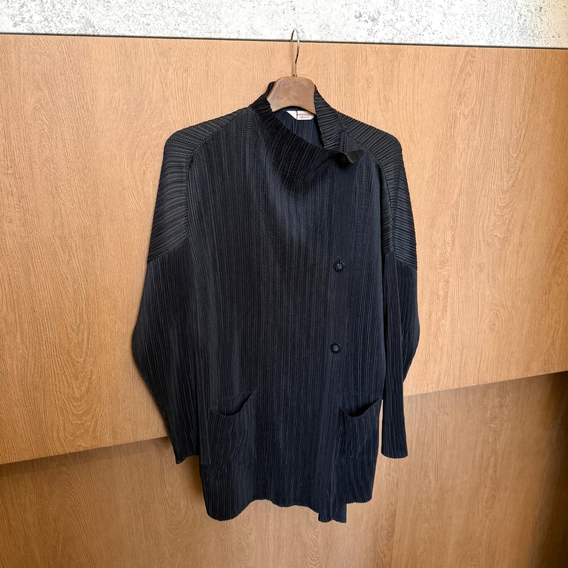 빈티지 하이넥 플리츠 롱 가디건 언발란스 랩 버튼 디테일 루즈핏 블랙 상품이미지1