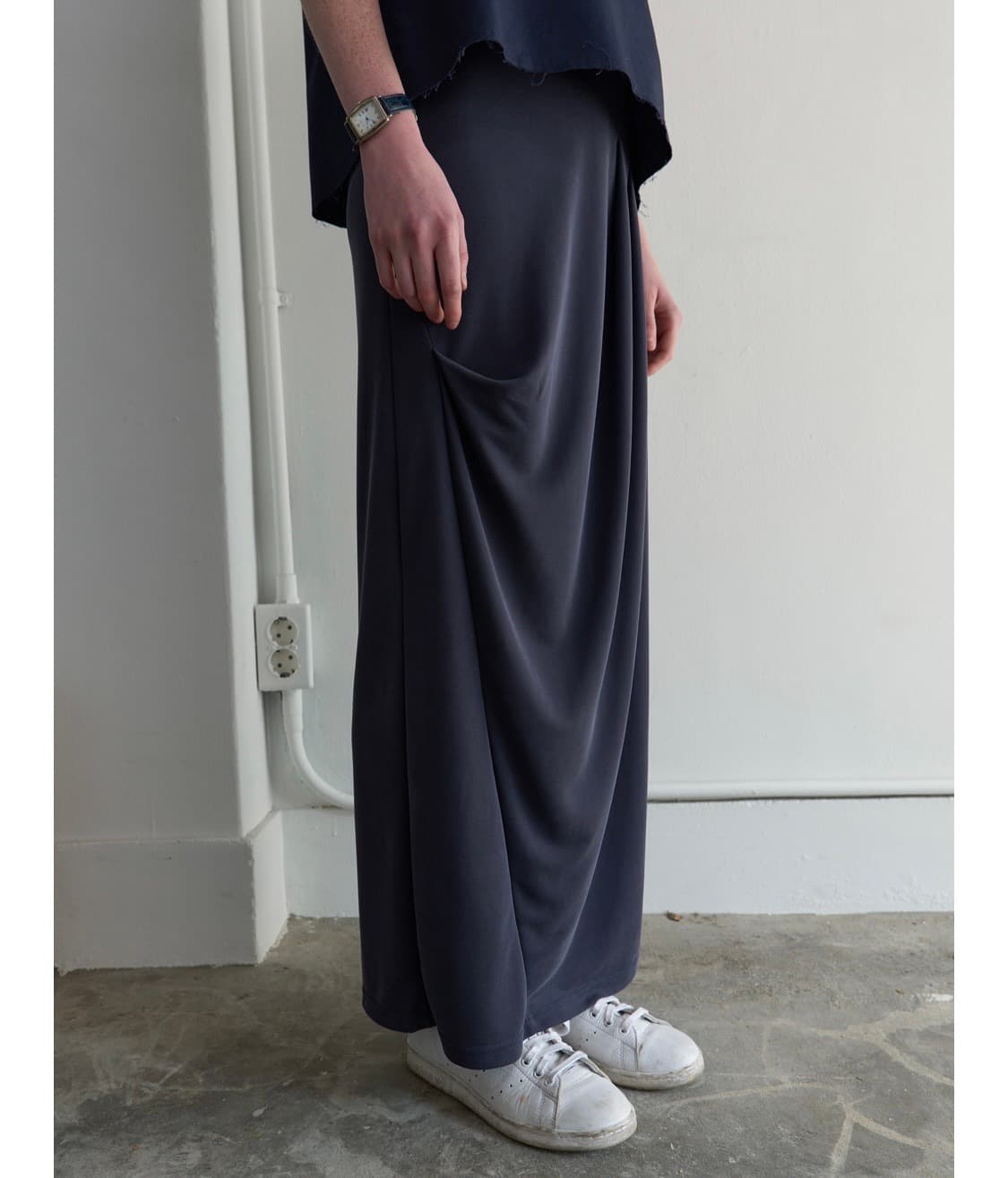 파이카 DRAPED MAXI SKIRT (navy) 상품이미지5