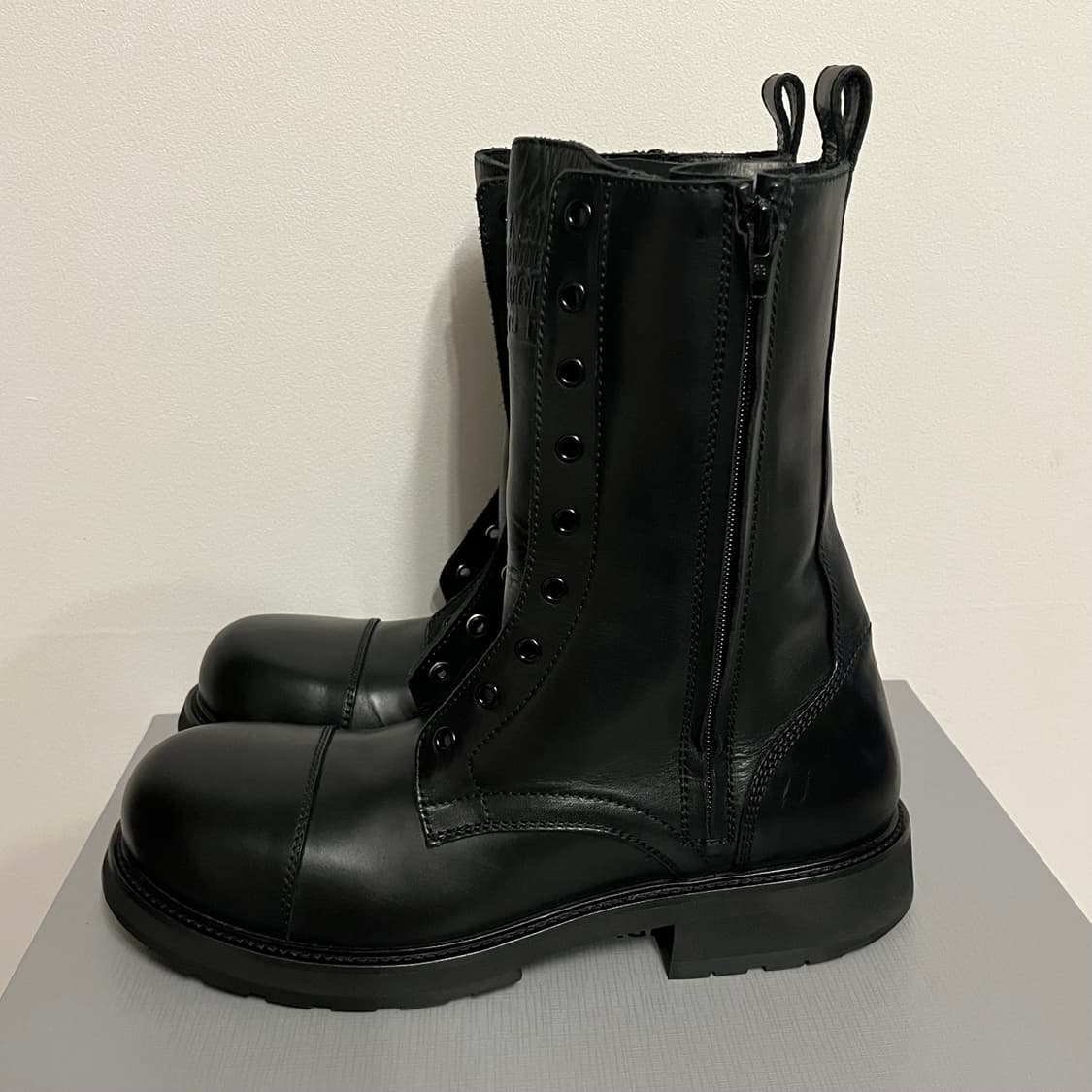 [42]발렌시아가 25fw 트럭 레이스업 부츠 상품이미지3
