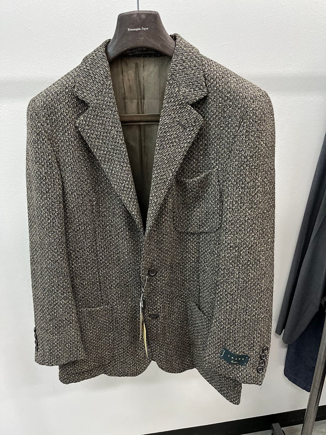 105) 꼬르넬리아니 트위드 울자켓  상품이미지3