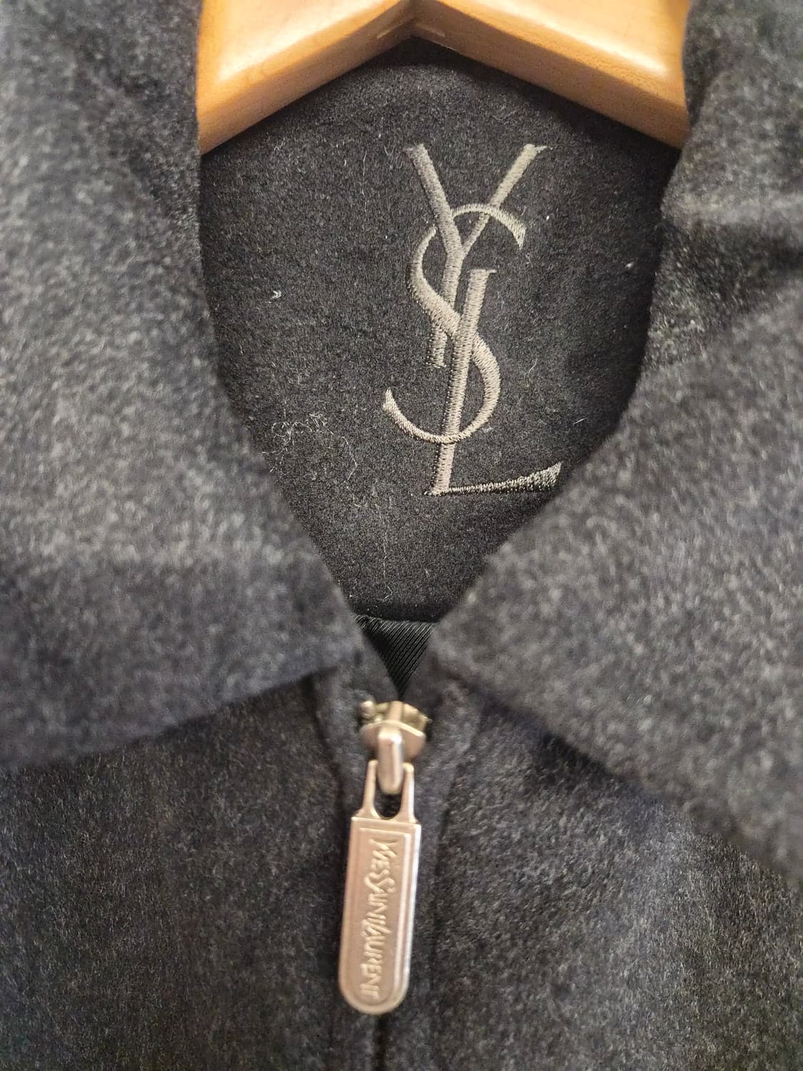 100) 입생로랑 캐시미어 혼방 울 자켓 팝니다 상품이미지4