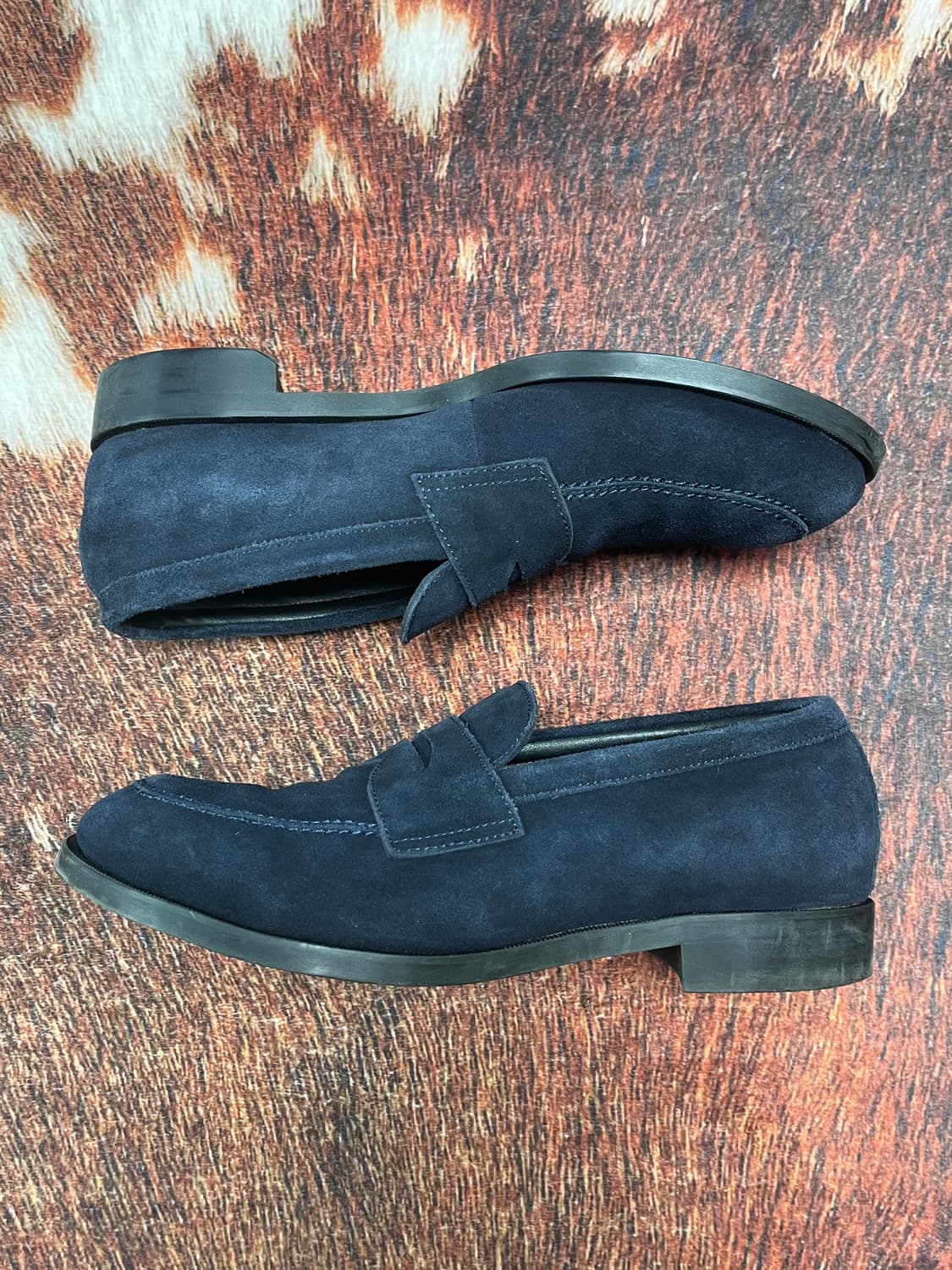 [270] 포스트맨 x 예일 스웨이드 페니 로퍼 네이비 상품이미지2