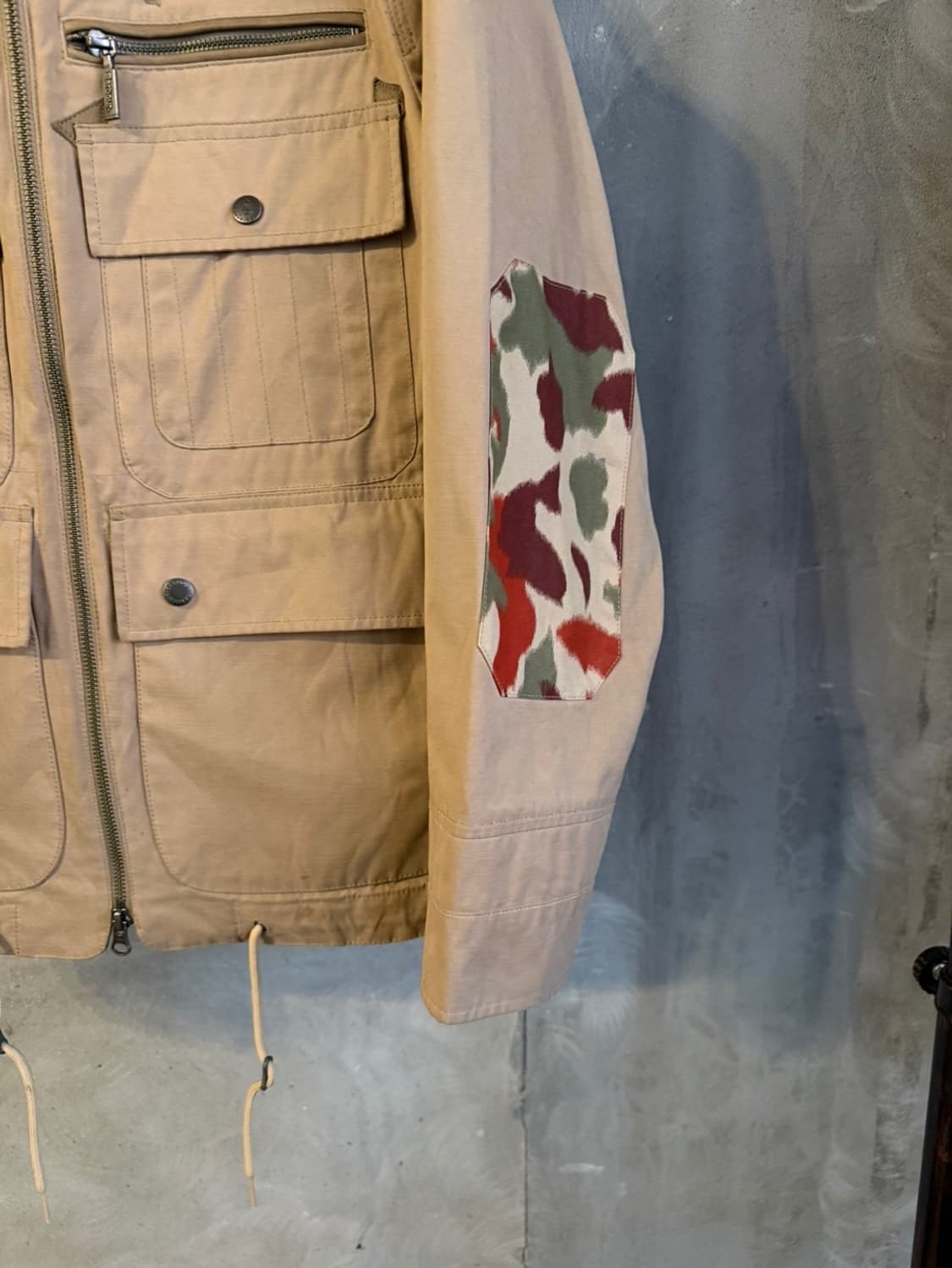 화이트 마운티니어링 X 바버 유틸리티 자켓 100 상품이미지5