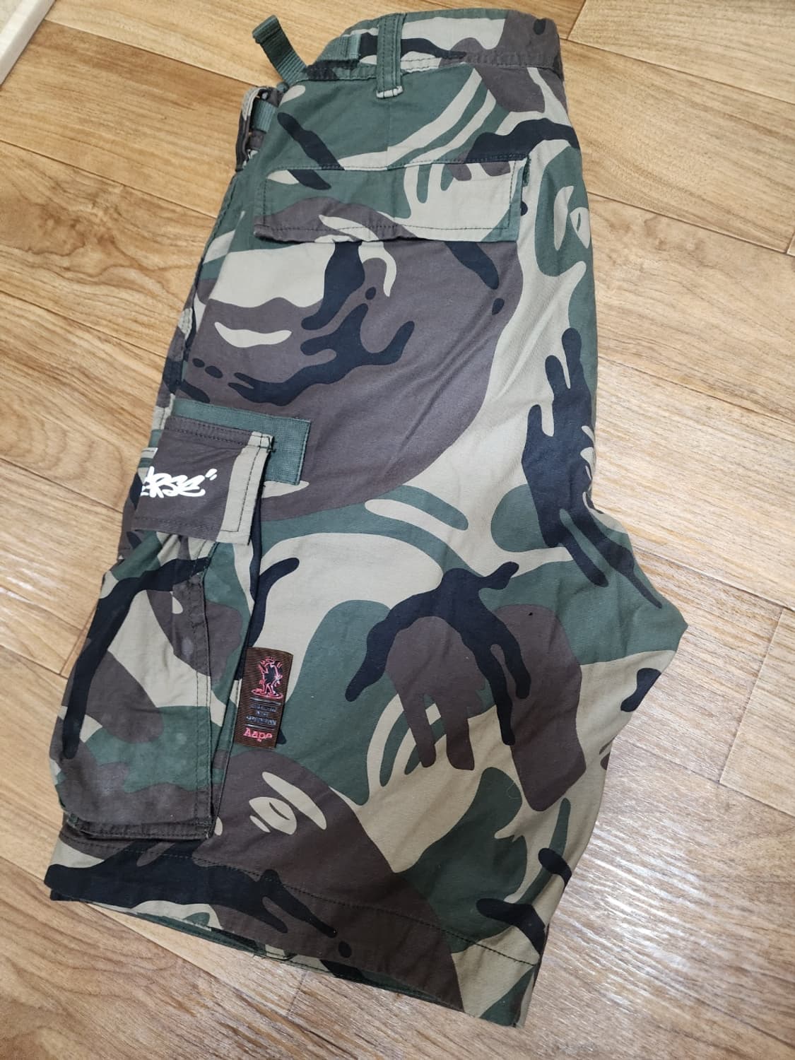 Aape 카모 카고숏팬츠 상품이미지2