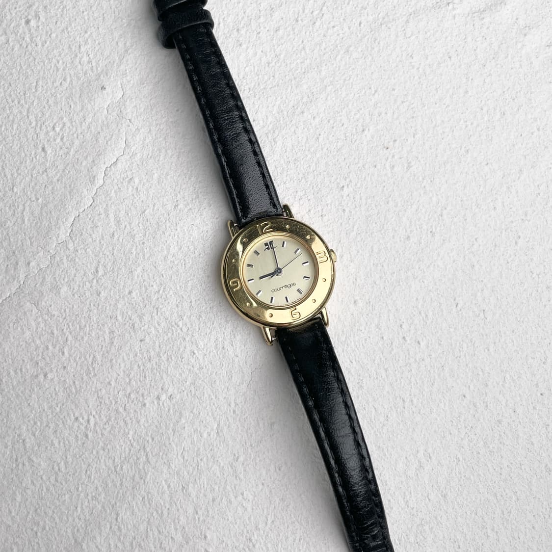 (희귀)꾸레쥬 로고 가죽 시계/y2k 모리걸 /courreges 시계 상품이미지1