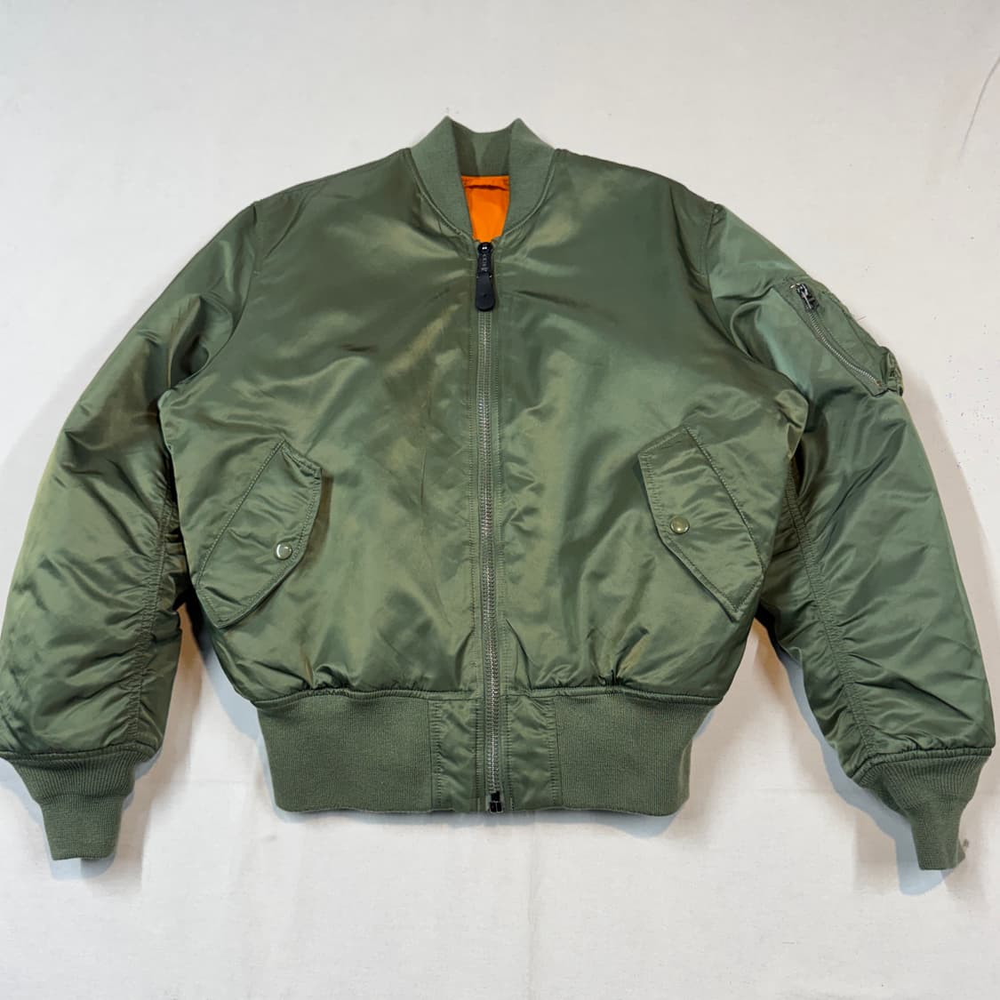 M) 알파인더스트리 MA-1 마원 항공점퍼 올리브 그린 레귤러핏 상품이미지1