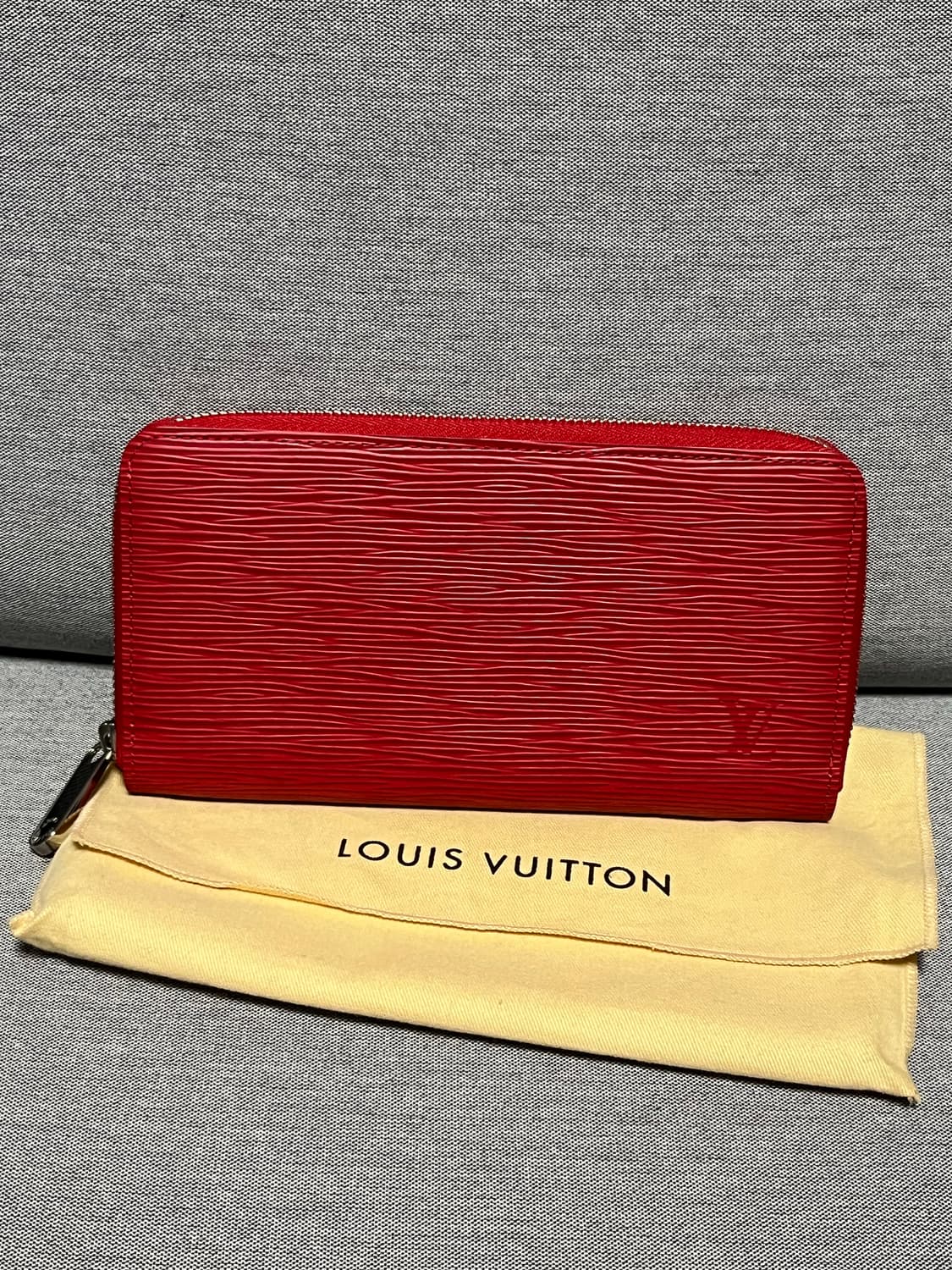 @새상품@ 루이비통 에삐 레드 지피 월릿 장지갑 상품이미지1