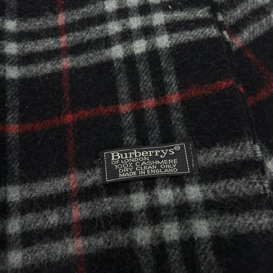버버리 블랙 체크 머플러 상품이미지2