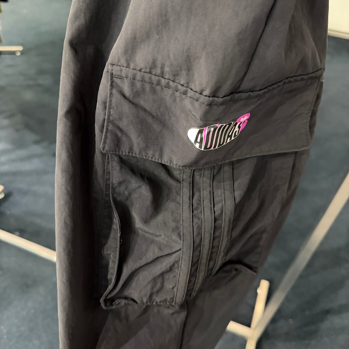 [M] 아디다스 우븐 카고바지 상품이미지4