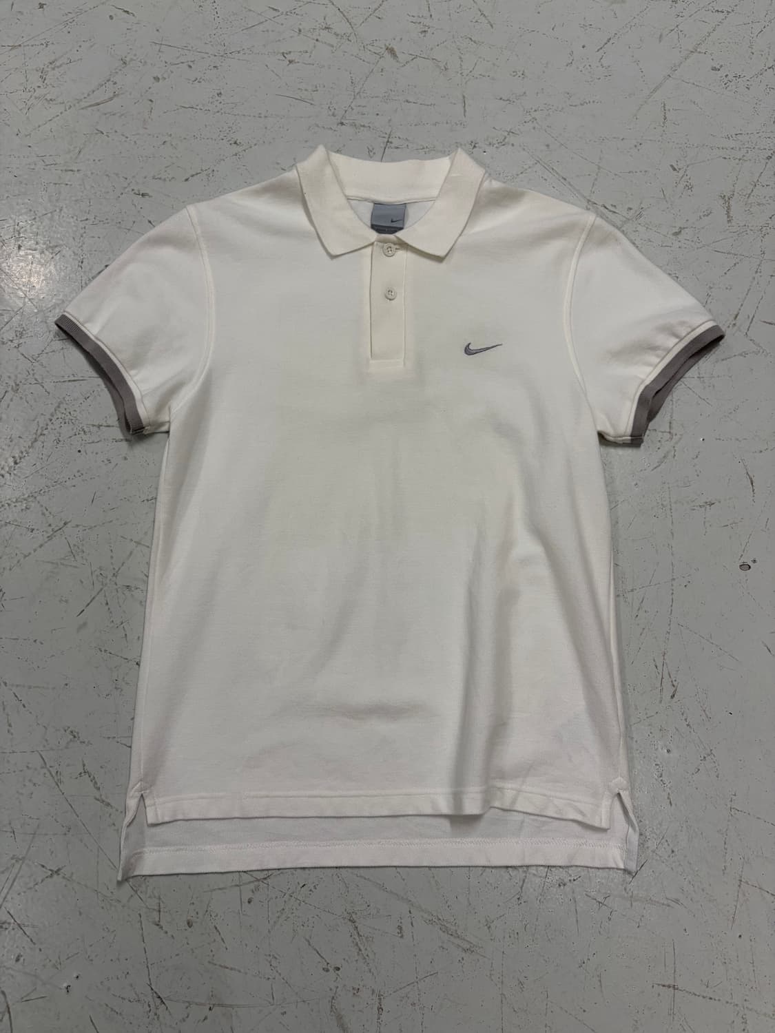 Nike 폴로 셔츠 아이보리 스우시  상품이미지4