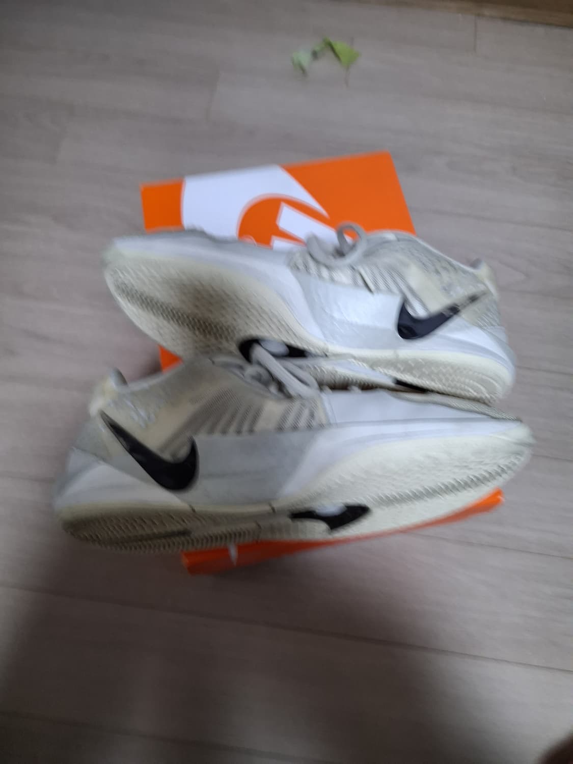 나이키 사브리나2 코코넛밀크 265 상품이미지4