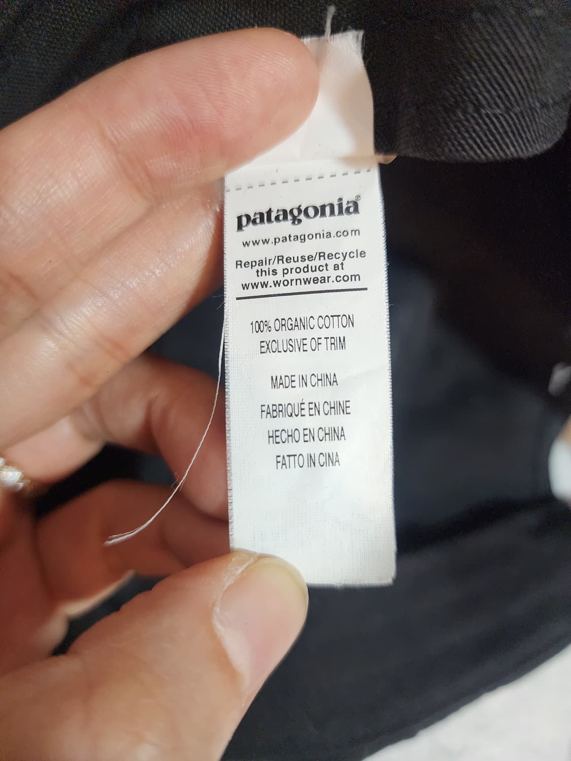 파타고니아 블랙 볼캡 모자 상품이미지4