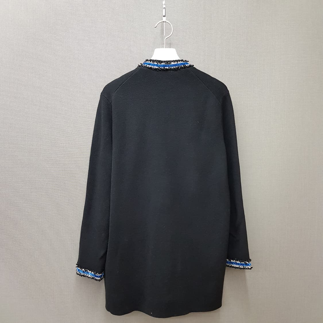 마쥬 maje  블랙 트위드 포인트 골드버튼 가디건 1사이즈 상품이미지5