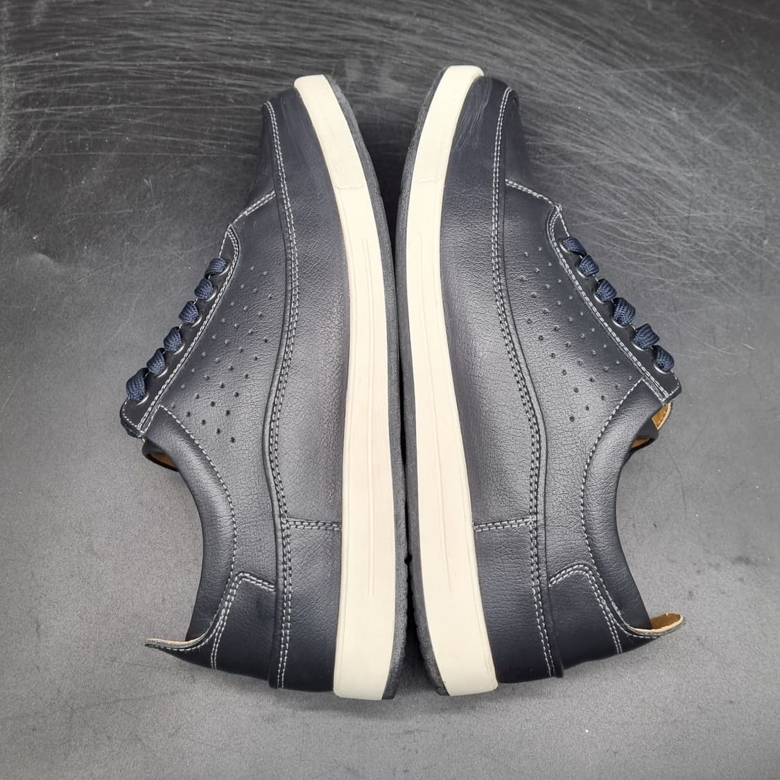 금강 가죽스니커즈 255. 상품이미지5