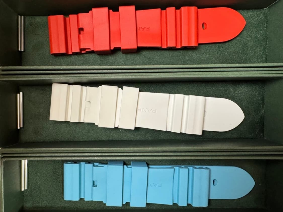 [24/22] 파네라이 아코디언 러버 스트랩 화이트 상품이미지2