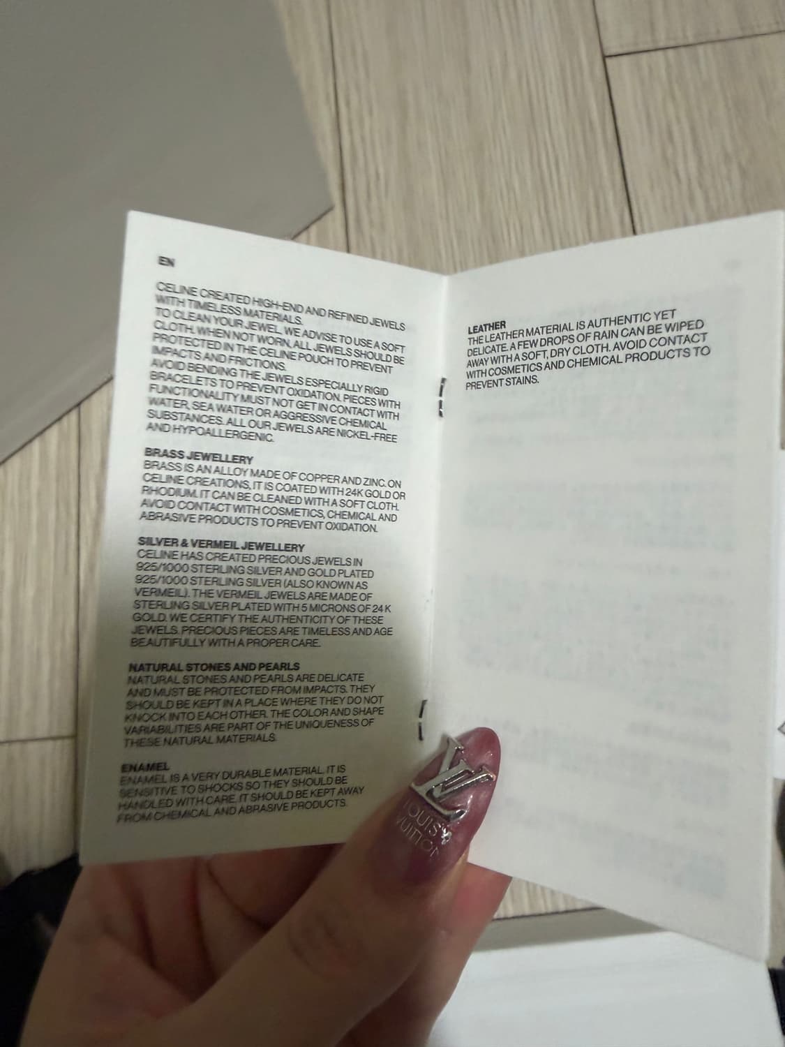 [새상품/풀박스] 셀린느 트리오페 골드 브레이슬릿 (선물용 가능) 상품이미지3