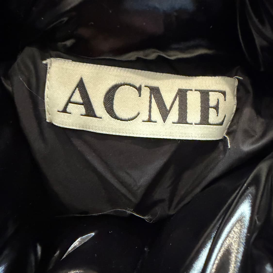 ACME 메탈릭 유광 덕다운 패딩  상품이미지3