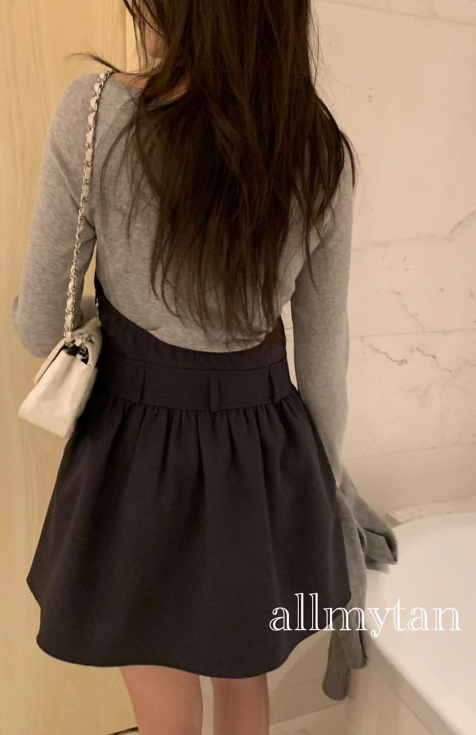 새제품)포스터 poster 프리티 홀터 원피스 아이보리 상품이미지3