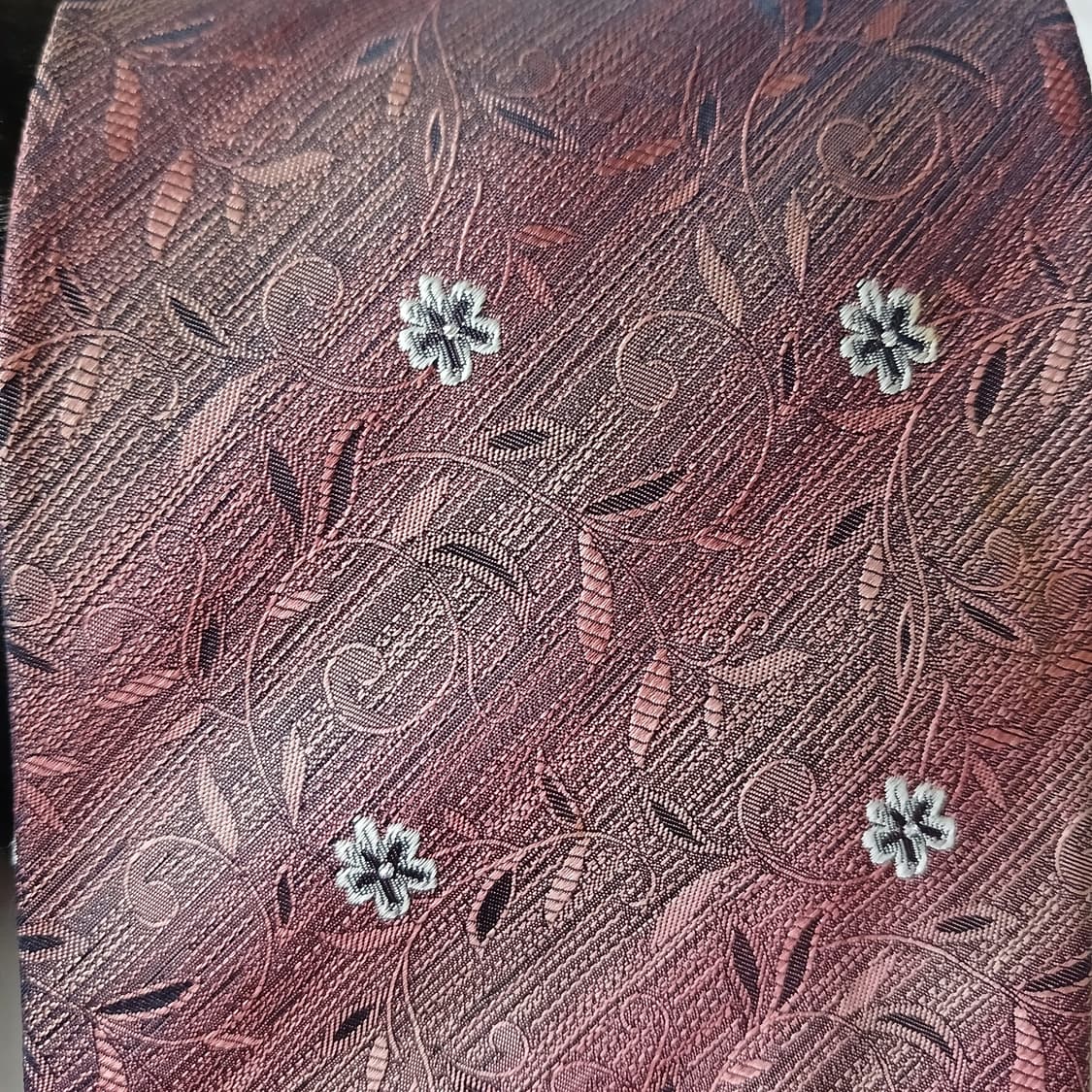 니나리치 실크 플로럴 자카드 넥타이 9.7cm A+등급 A19783
 상품이미지3