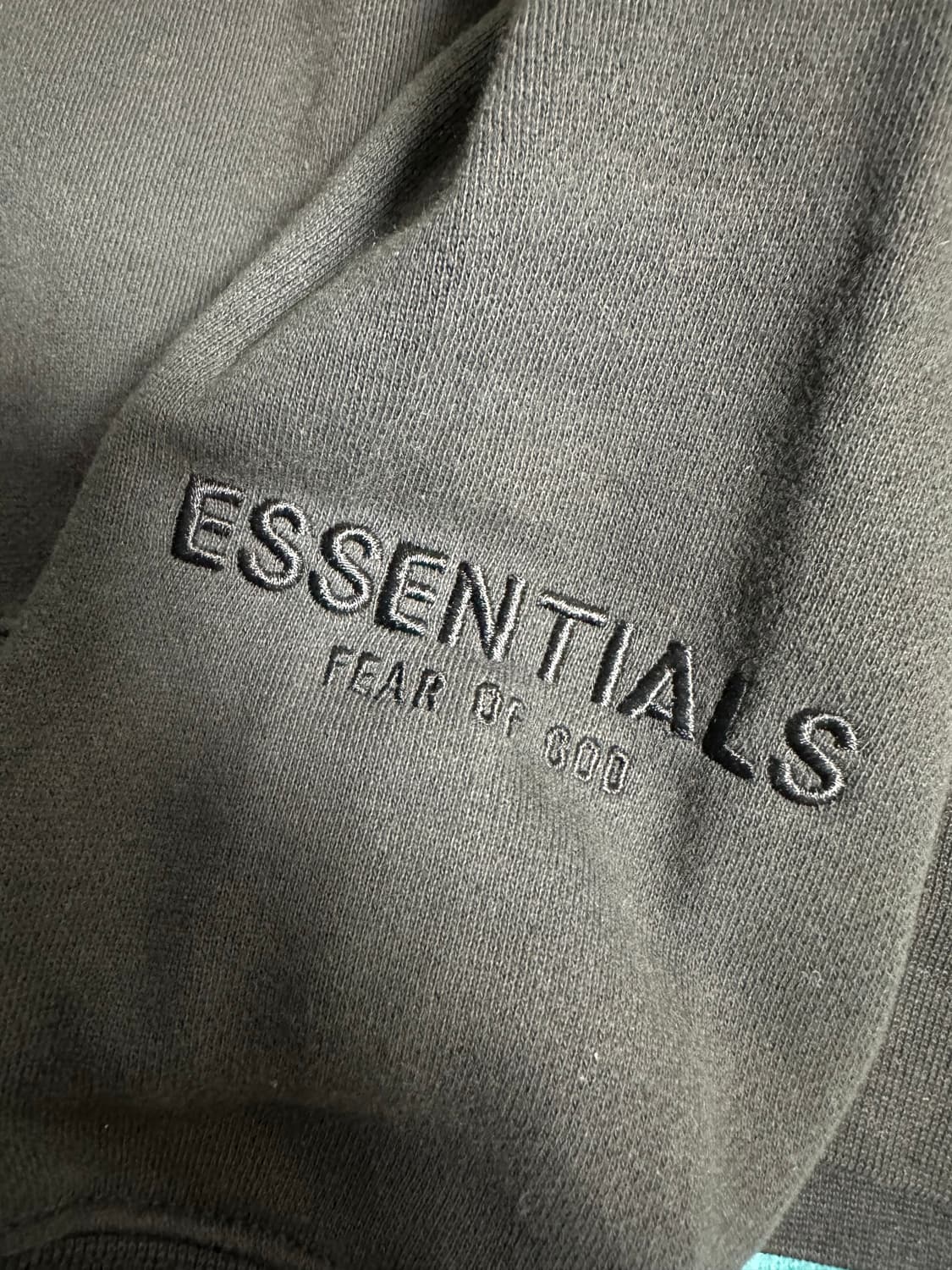 19fw 에센셜 맨투맨 블랙 m사이즈 상품이미지3