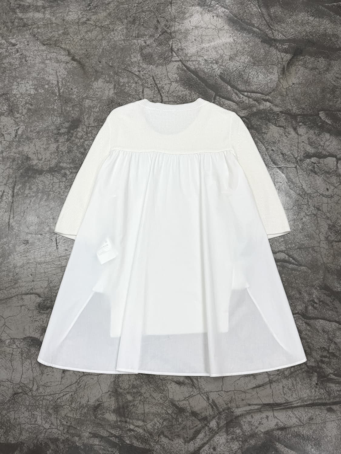 몽클레르 믹스드 미디어 플레어 숏 슬리브 탑 상품이미지2