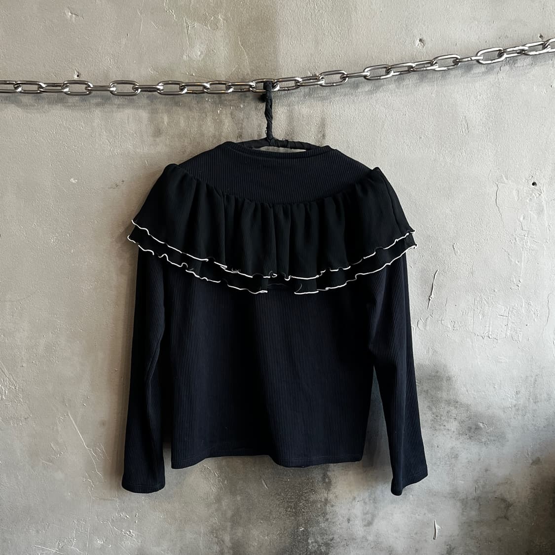 랑방 엔 블루 러플 케이프 탑 상품이미지6