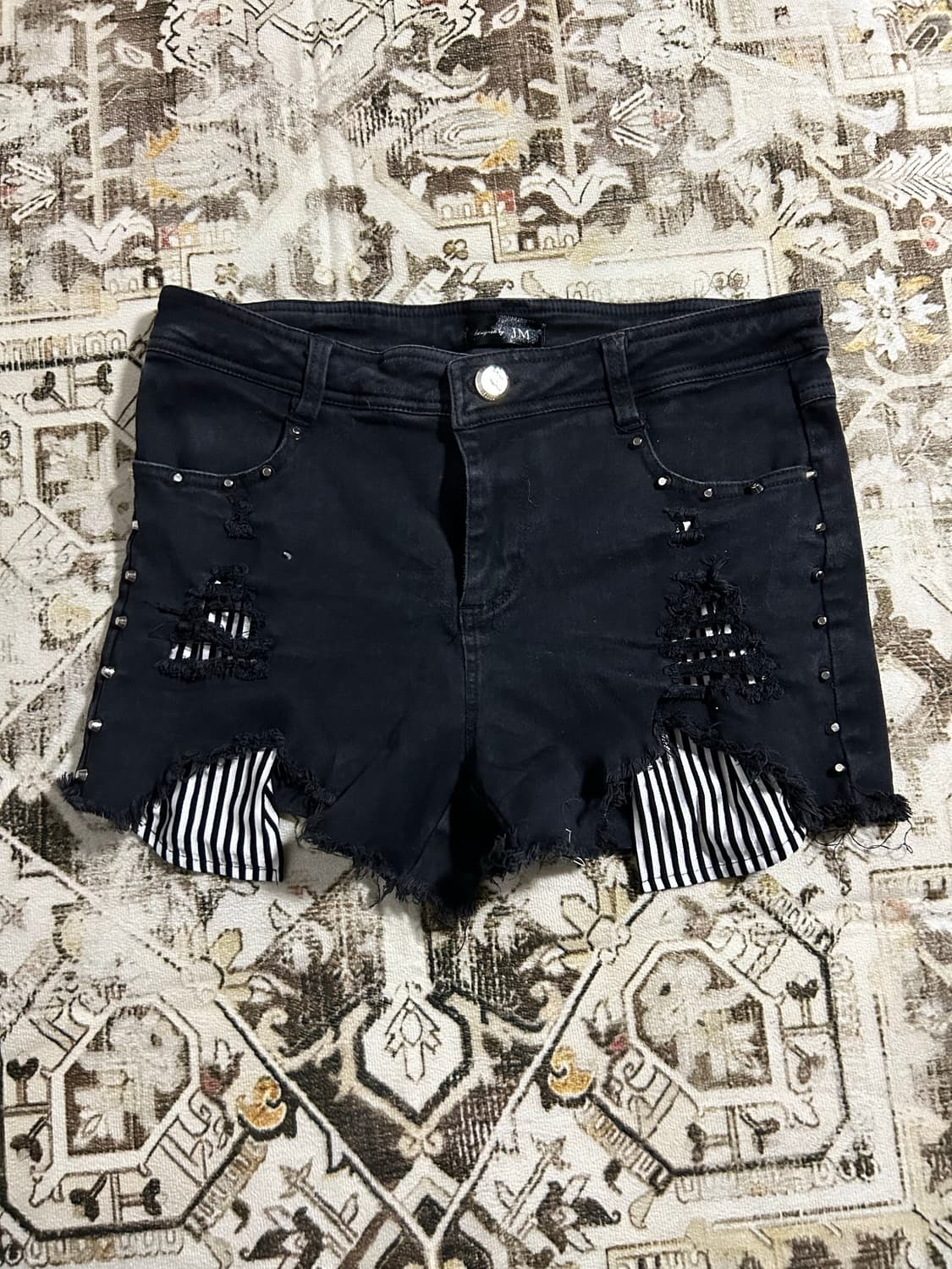 punk stripe layered stud detailed shorts 상품이미지3