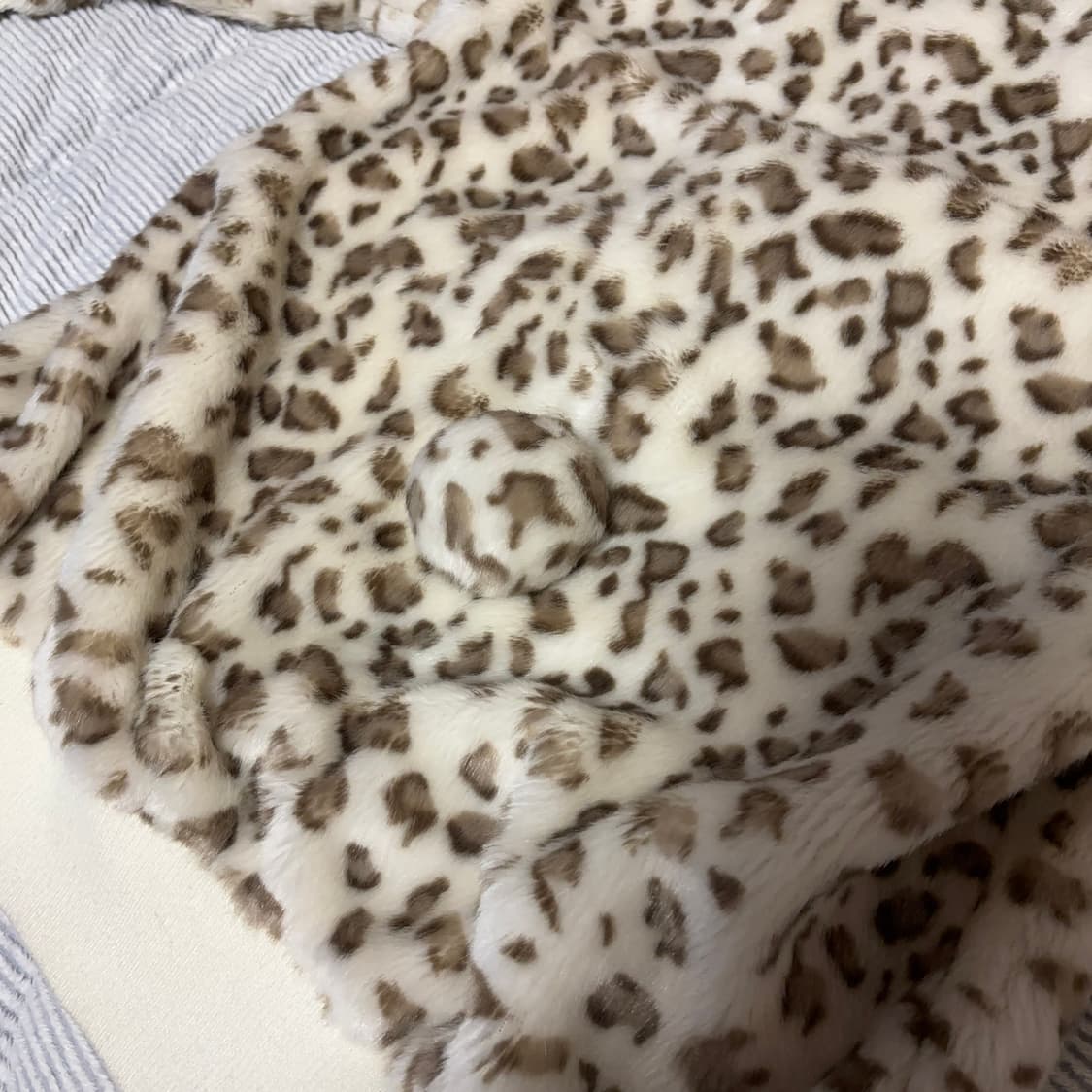 앙크루즈 네코미미 호피 폼폼이 오네갸루 더플코트 상품이미지1