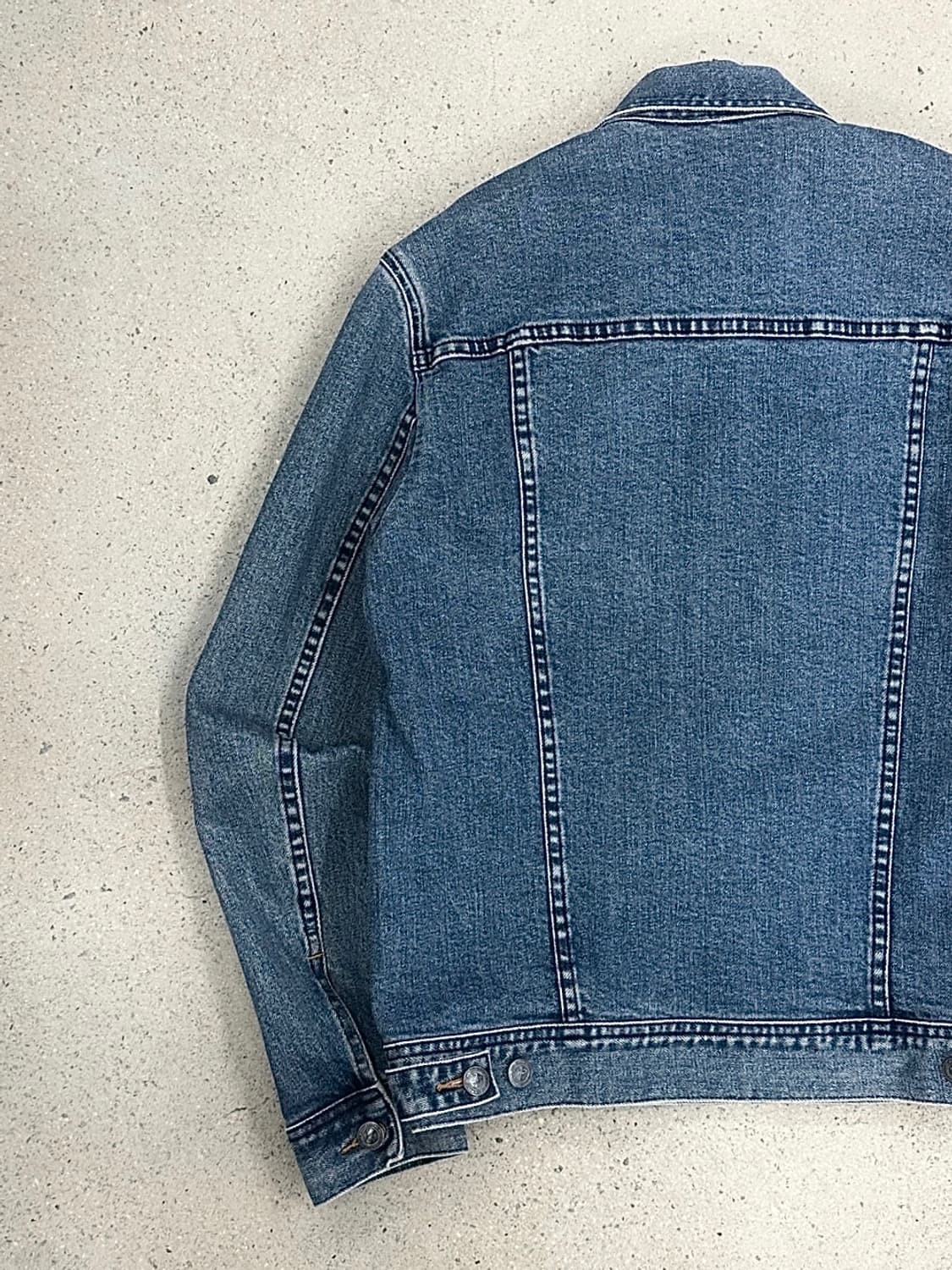 아페쎄 블루 데님 트러커 자켓 상품이미지4